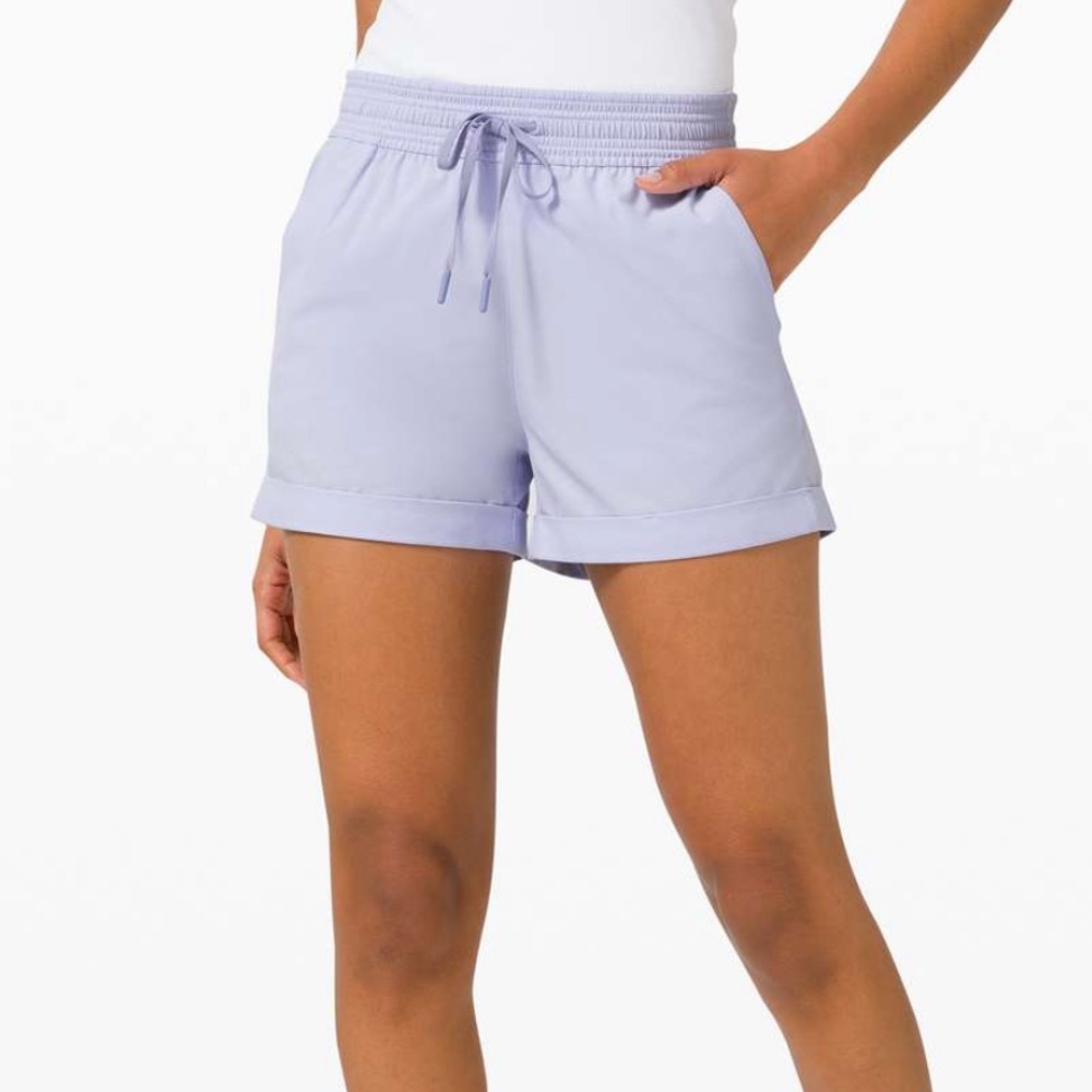 Lululemon Spring Break Away Short (size 4)